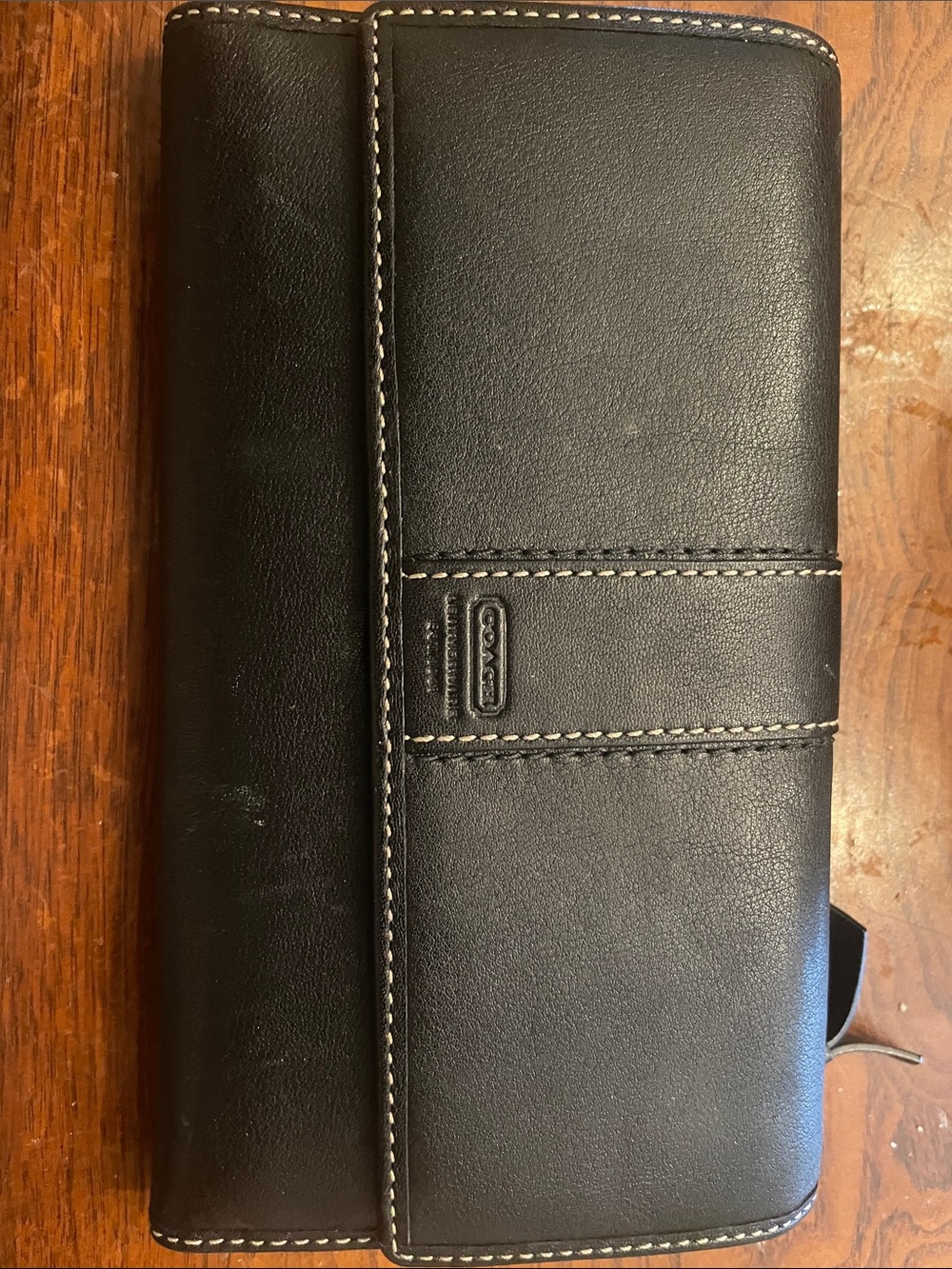 Coach Black Leather Folding Wallet with Contrast Stitching